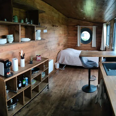 Tiny Escapade Chalet