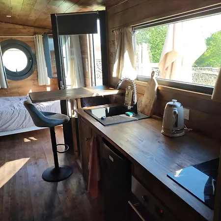 Tiny Escapade * Dombasle-devant-Darney