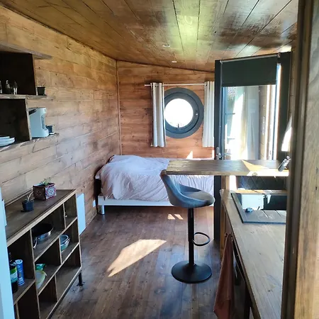 Chalet Tiny Escapade *